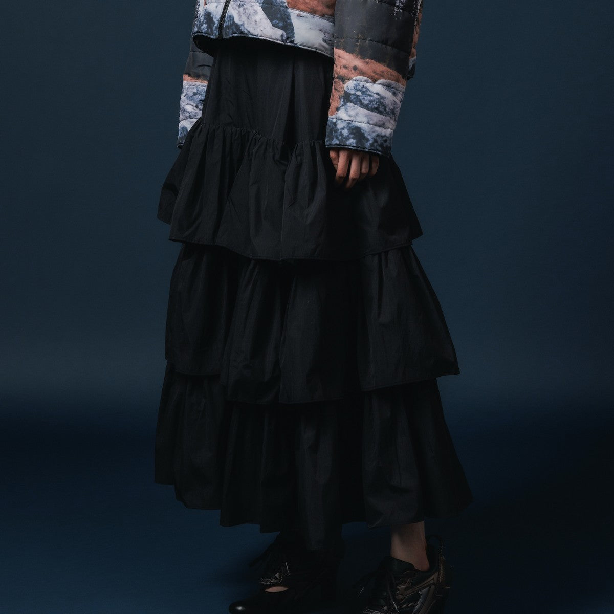 NON TOKYO NYLON TIEREDSKIRT ノントーキョー ナイロン ティアードスカート NON-25A-0802【レディース ロングスカート ギャザースカート ナイロン素材 撥水 25FW】