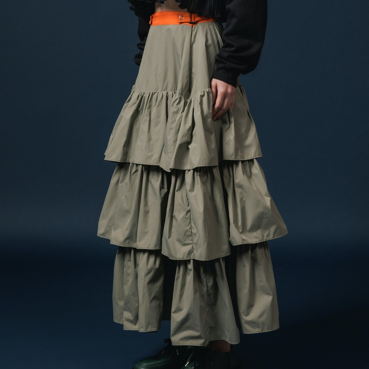 NON TOKYO NYLON TIEREDSKIRT ノントーキョー ナイロン ティアードスカート NON-25A-0802【レディース ロングスカート ギャザースカート ナイロン素材 撥水 25FW】