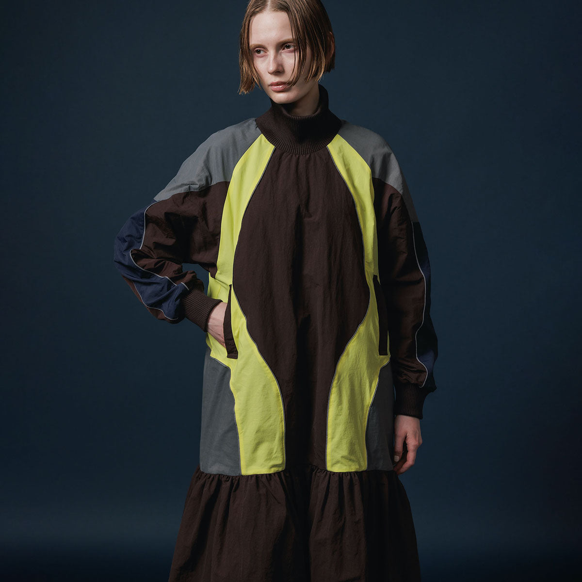 NON TOKYO SWITCHING NYLON ONE-PIECE ノントーキョー スイッチングナイロンワンピース NON-25A-0910【レディース ナイロンワンピース メッシュ裏地 リフレクター反射 25FW】