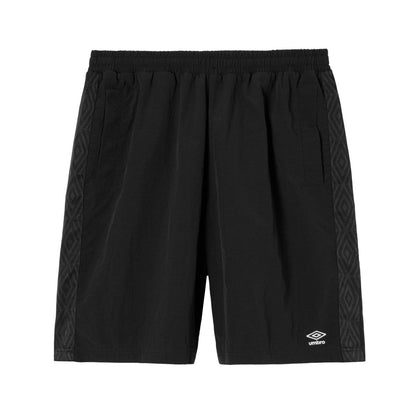 UMBRO [AWAY DAYS] Nylon Woven Shorts アンブロ アウェイデイズ ナイロンウーブンショートパンツ UF5FHP32M【メンズ サッカー ショートパンツ ナイロン ウーブン スポーツ 25FW】