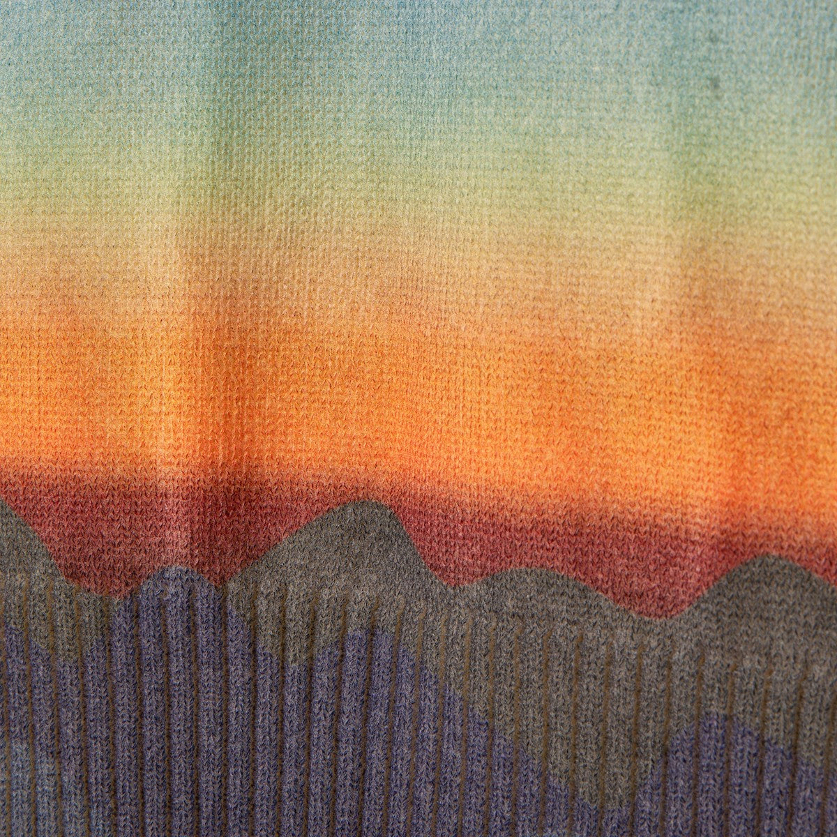 APPLEBUM “Sunshine” Knit Sweater アップルバム “サンシャイン” ニット セーター HS2510501【メンズ トップス コットンニット グラデーション プリントデザイン 25FW】