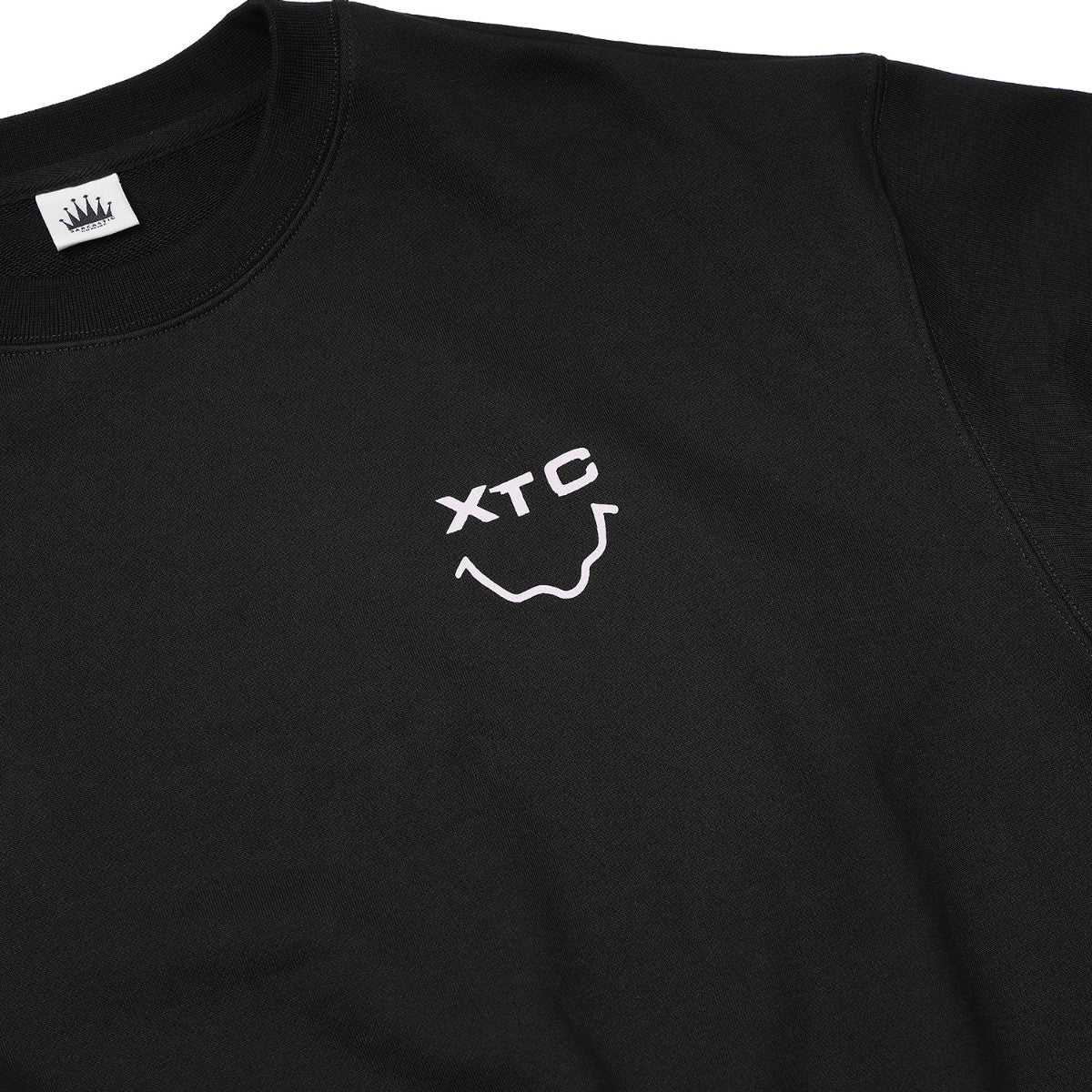 SARCASTIC XTC Face Crew サキャスティック XTC フェイス クルー SAR252007【メンズ スウェット クルーネック ロゴ 25FW】
