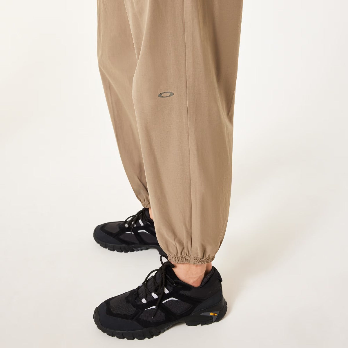 OAKLEY Fgl Divisional Pants 5.7 オークリー FGL ディビジョナル パンツ 5.7 FOA408138【メンズ ロングパンツ 撥水 防風 耐久性 アウトドア 機能性ウェア 25FW】