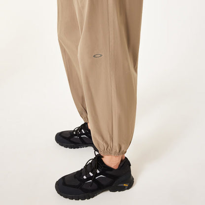 OAKLEY Fgl Divisional Pants 5.7 オークリー FGL ディビジョナル パンツ 5.7 FOA408138【メンズ ロングパンツ 撥水 防風 耐久性 アウトドア 機能性ウェア 25FW】