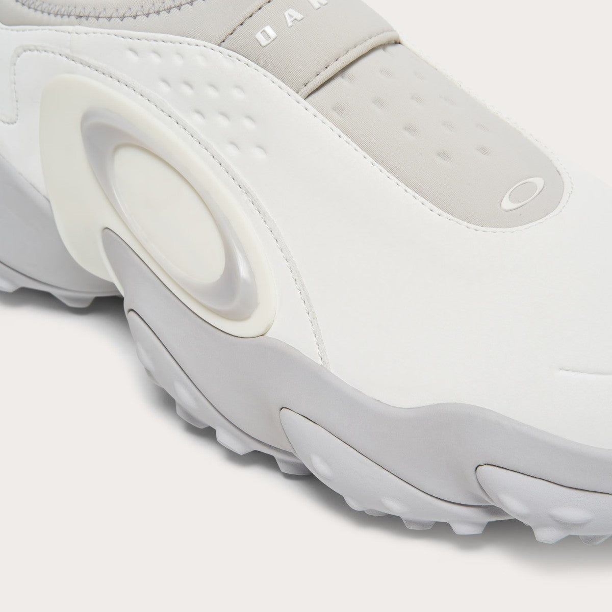 OAKLEY Edge Icon オークリー エッジ アイコン FOF100539-WHT【メンズ ゴルフシューズ スパイクレス 撥水 快適 グリップ 25FW】