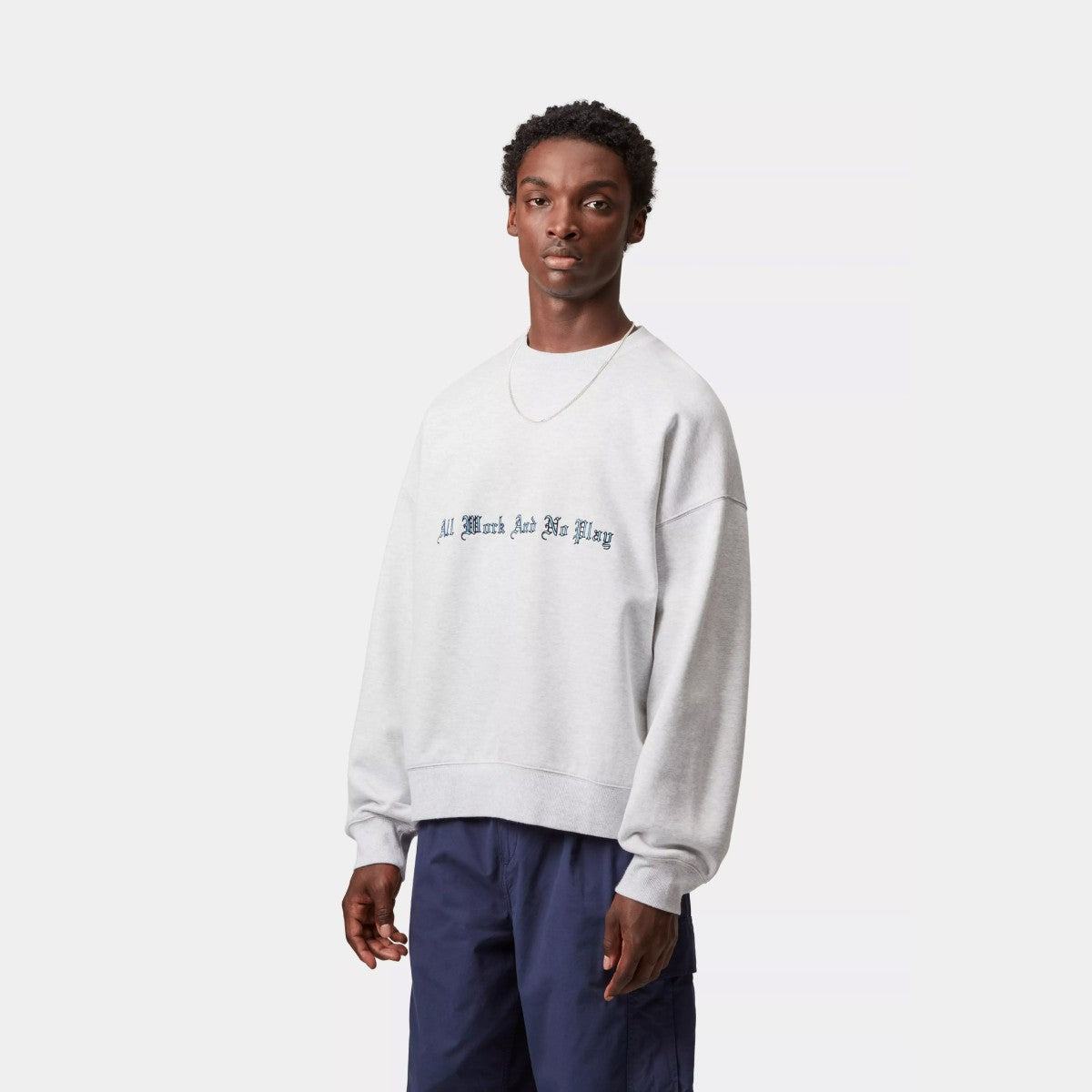 Carhartt WIP NO PLAY SWEATSHIRT カーハートワークインプログレス ノープレイ スウェットシャツ I035609【メンズ スウェットシャツ グラフィック 刺繍 裏起毛 カジュアル ルーズフィット 25FW】