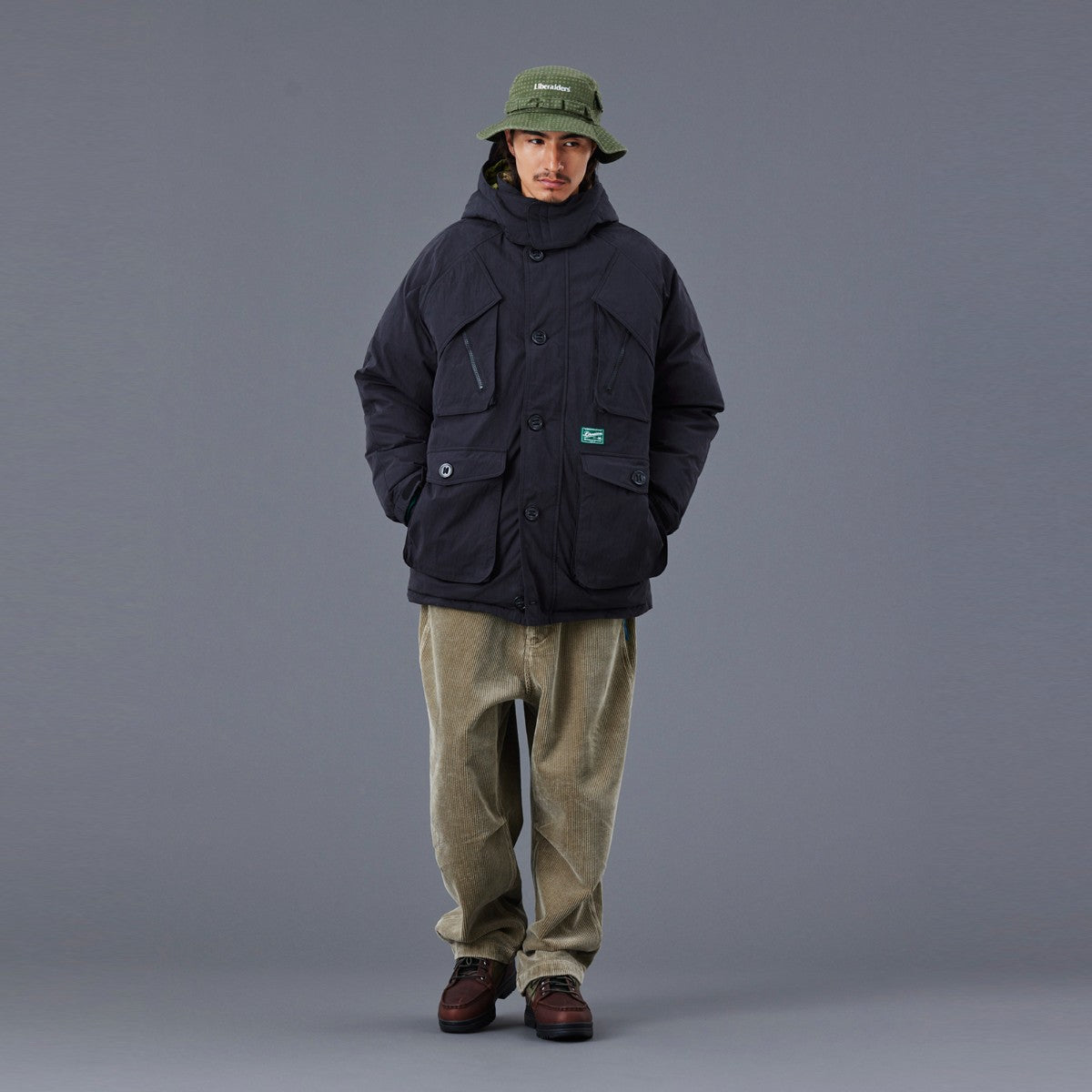 Liberaiders UTILITY DOWN JACKET リベレイダース ユーティリティ ダウン ジャケット 77001【メンズ ダウンジャケット フード脱着 大型ポケット 動きやすい 収納力 25FW】