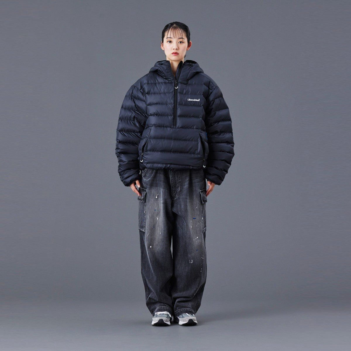 Liberaiders DOWN HALF ZIP HOODIE リベレイダース ダウン ハーフジップ フーディ 77009【メンズ ダウン フーディ 撥水 軽量 防寒性 リップストップ 静電気防止 25FW】