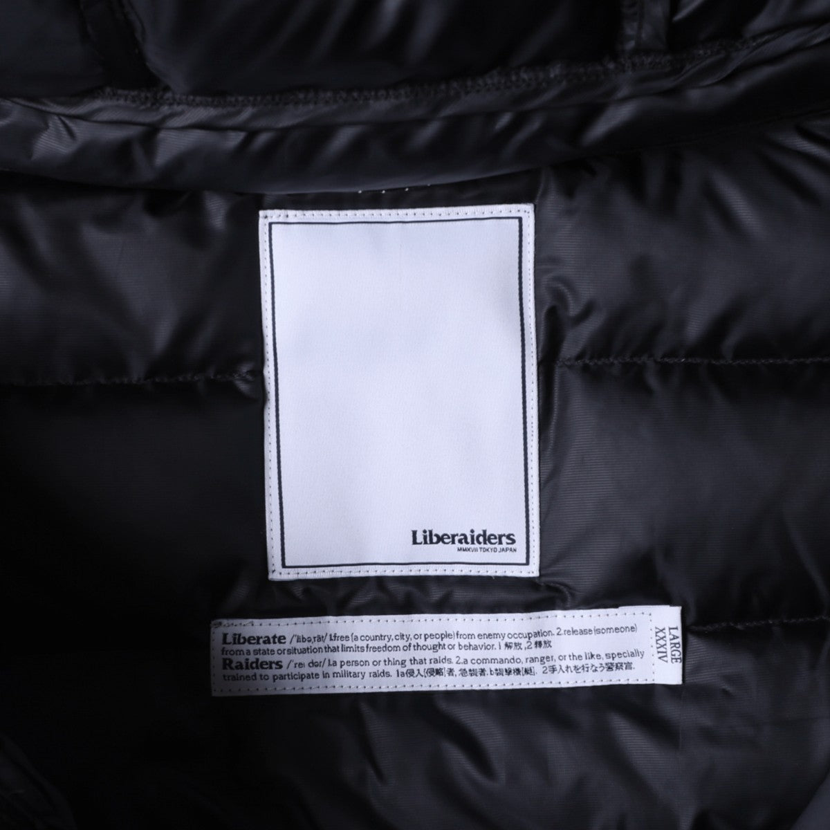 Liberaiders DOWN HALF ZIP HOODIE リベレイダース ダウン ハーフジップ フーディ 77009【メンズ ダウン フーディ 撥水 軽量 防寒性 リップストップ 静電気防止 25FW】