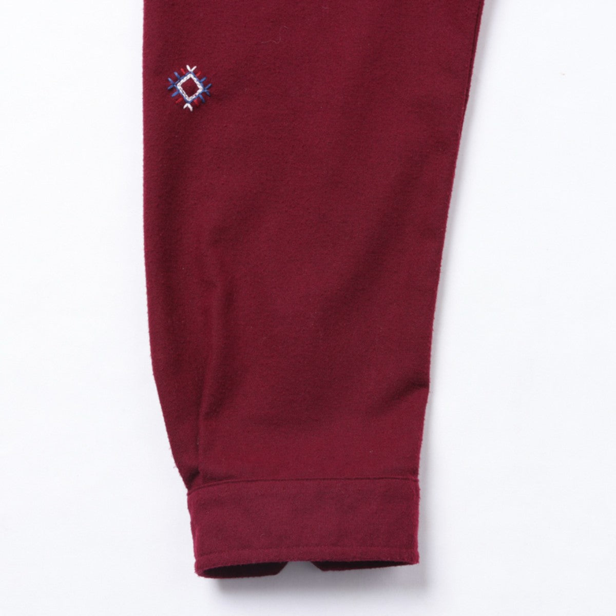 Liberaiders TIFINAGH EMBROIDERY FLANNEL SHIRT リベレイダース ティフィナグ エンブロイダリー フランネル シャツ 77101【メンズ フランネルシャツ 刺繍シャツ ティフィナグ 民族調 ユーズド加工 25FW】