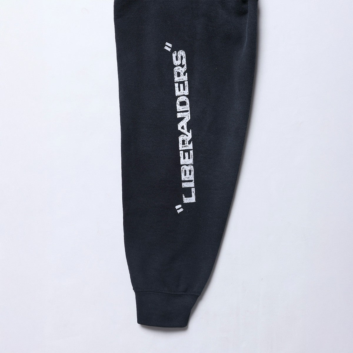 Liberaiders HANDWRITING PRINT HOODIE リベレイダース ハンドライティング プリント フーディー 77311【メンズ スウェット フーディ パーカー ヴィンテージ プリント カジュアル 25FW】