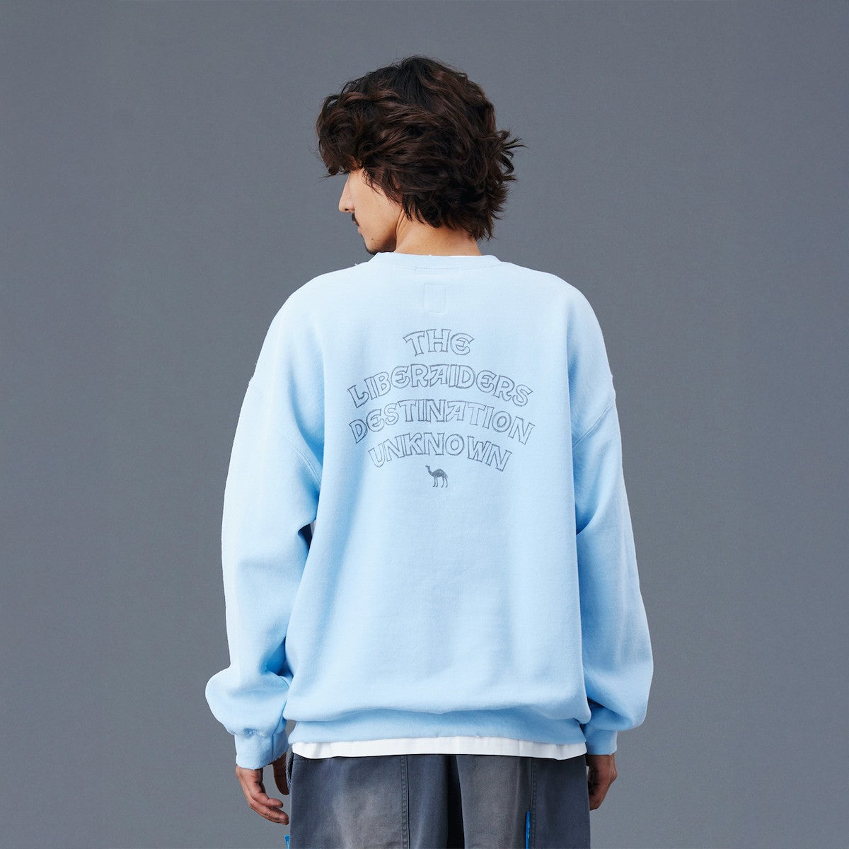 Liberaiders SAHARA CREWNECK リベレイダース サハラ クルーネック 77314【メンズ スウェット クルーネック トレーナー ヴィンテージ ロゴプリント カジュアル 25FW】