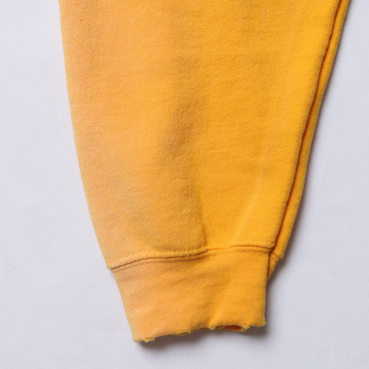 Liberaiders SAHARA CREWNECK リベレイダース サハラ クルーネック 77314【メンズ スウェット クルーネック トレーナー ヴィンテージ ロゴプリント カジュアル 25FW】