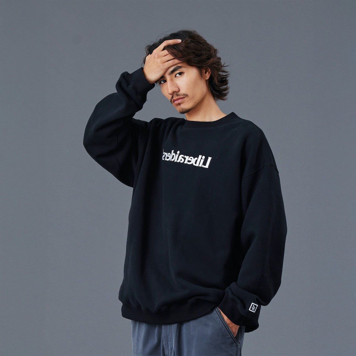 Liberaiders EMBROIDERY CREWNECK リベレイダース エンブロイダリー クルーネック 77317【メンズ スウェット クルーネック プルオーバー 裏起毛 トレーナー 刺繍ロゴ 25FW】