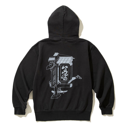 坩堝 さゐねえじ PULLOVER PARKA (RUTSUBO×YU SUDA） RUTSUBO さゐねえじ プルオーバー パーカー R25FA-SUDA-PF2【メンズ グラフィック パーカー バックプリント アーティスト コラボ 25FW】