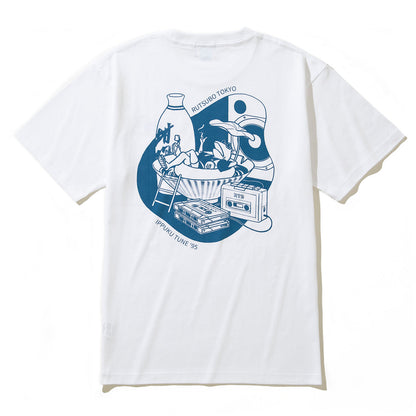 坩堝 IPPUKU TUNE ‘95 S/S T-SHIRTS (RUTSUBO×YU SUDA） RUTSUBO IPPUKU TUNE ‘95 ショートスリーブ Tシャツ R25FA-SUDA-TS1【メンズ グラフィック Tシャツ カセットテープ バックプリント コラボ 25FW】