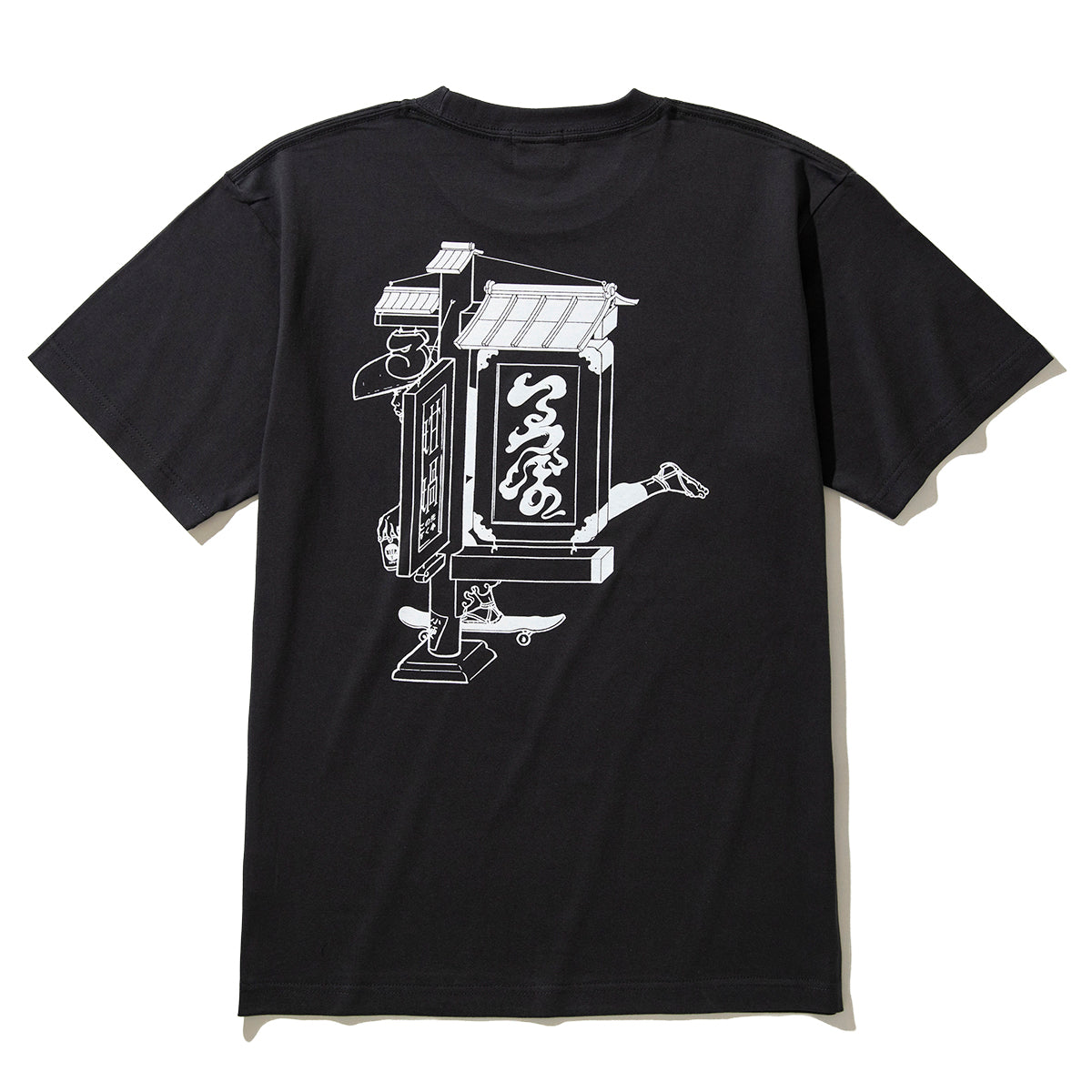 坩堝 さゐねえじ S/S T-SHIRTS (RUTSUBO×YU SUDA） RUTSUBO さゐねえじ ショートスリーブ Tシャツ R25FA-SUDA-TS2【メンズ Tシャツ グラフィック メッセージ バックプリント アーティスト コラボ 25FW】