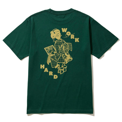 坩堝 WORKHARD/必殺仕事人 S/S T-SHIRTS (RUTSUBO×YU SUDA） RUTSUBO WORKHARD/必殺仕事人 ショートスリーブ Tシャツ R25FA-SUDA-TS3【メンズ Tシャツ グラフィック メッセージ バックプリント アーティスト コラボ 25FW】