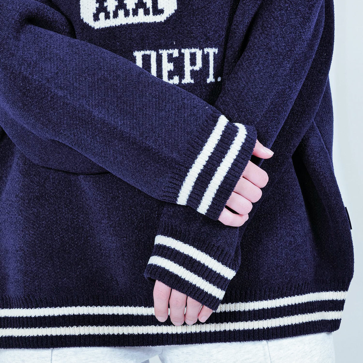 APPLEBUM “APBM” Mall Knit Sweater アップルバム “APBM” モール ニットセーター 2520503【メンズ ニット セーター カレッジロゴ ジャガード クラシック 25FW】