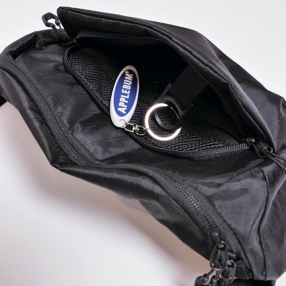 APPLEBUM X-Pac Waist Bag アップルバム X-Pac ウェスト バッグ 2521008【メンズ ウエストバッグ 防水 軽量 アウトドア 旅行 25FW】