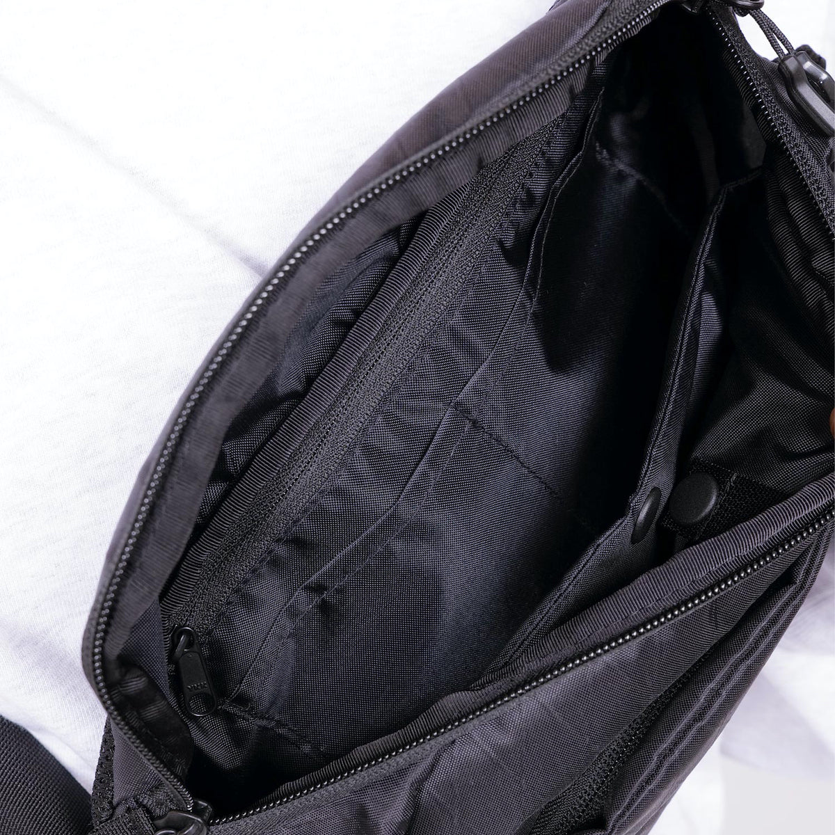 APPLEBUM X-Pac Waist Bag アップルバム X-Pac ウェスト バッグ 2521008【メンズ ウエストバッグ 防水 軽量 アウトドア 旅行 25FW】