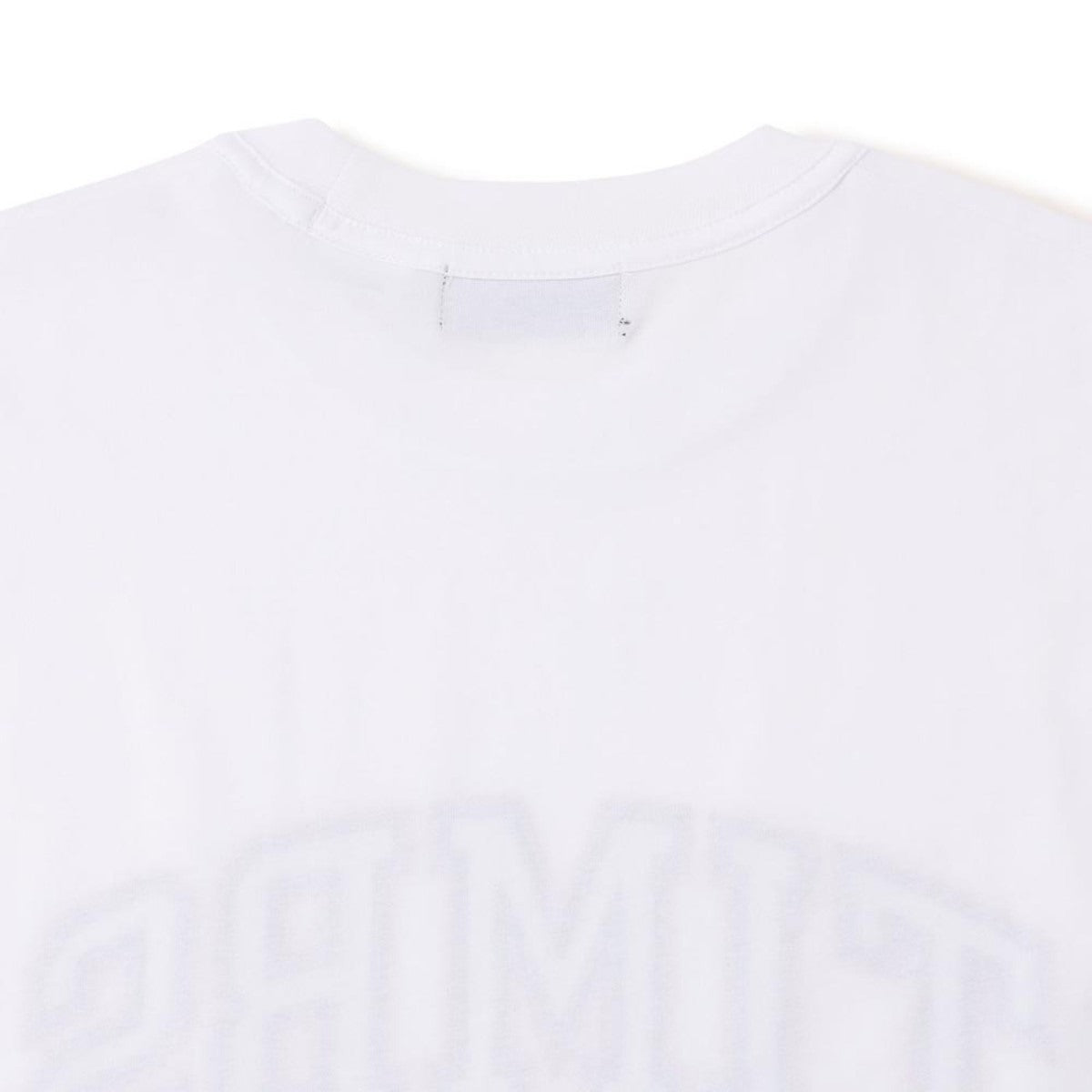 Timberland [TOKYO DESIGN COLLECTIVE] TIMBS SS TEE ティンバーランド [トウキョウ デザイン コレクティブ]  TIMBS ショートスリーブ ティー A2NWT【メンズ 半袖Tシャツ コットン 快適 前面ロゴ シンプル 25FW】