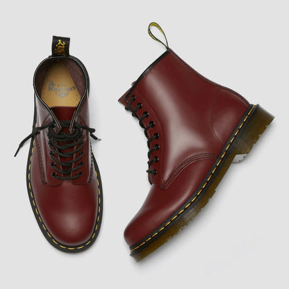 Dr. MARTENS 1460 8 HOLE BOOT ドクターマーチン 1460 8 ホール ブーツ DM-11822600-CRED【メンズ 8ホール ブーツ スムースレザー グッドイヤー エアクッション 25FW】