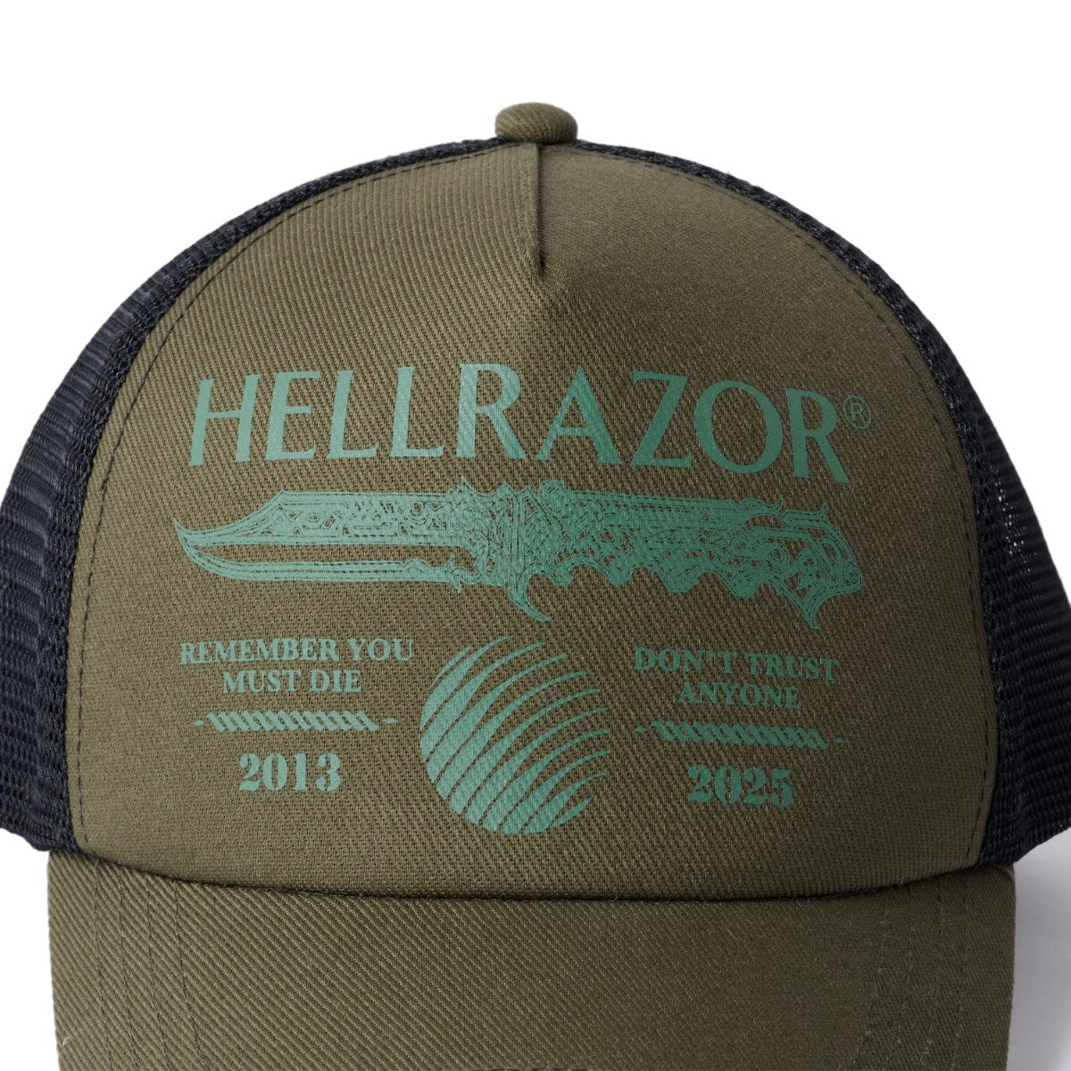 Hellrazor DTA TRUCKER CAP ヘルレイザー DTA トラッカー キャップ 01125SPZYS0602【メンズ 帽子 メッシュキャップ グラフィック ロゴ 25FW】