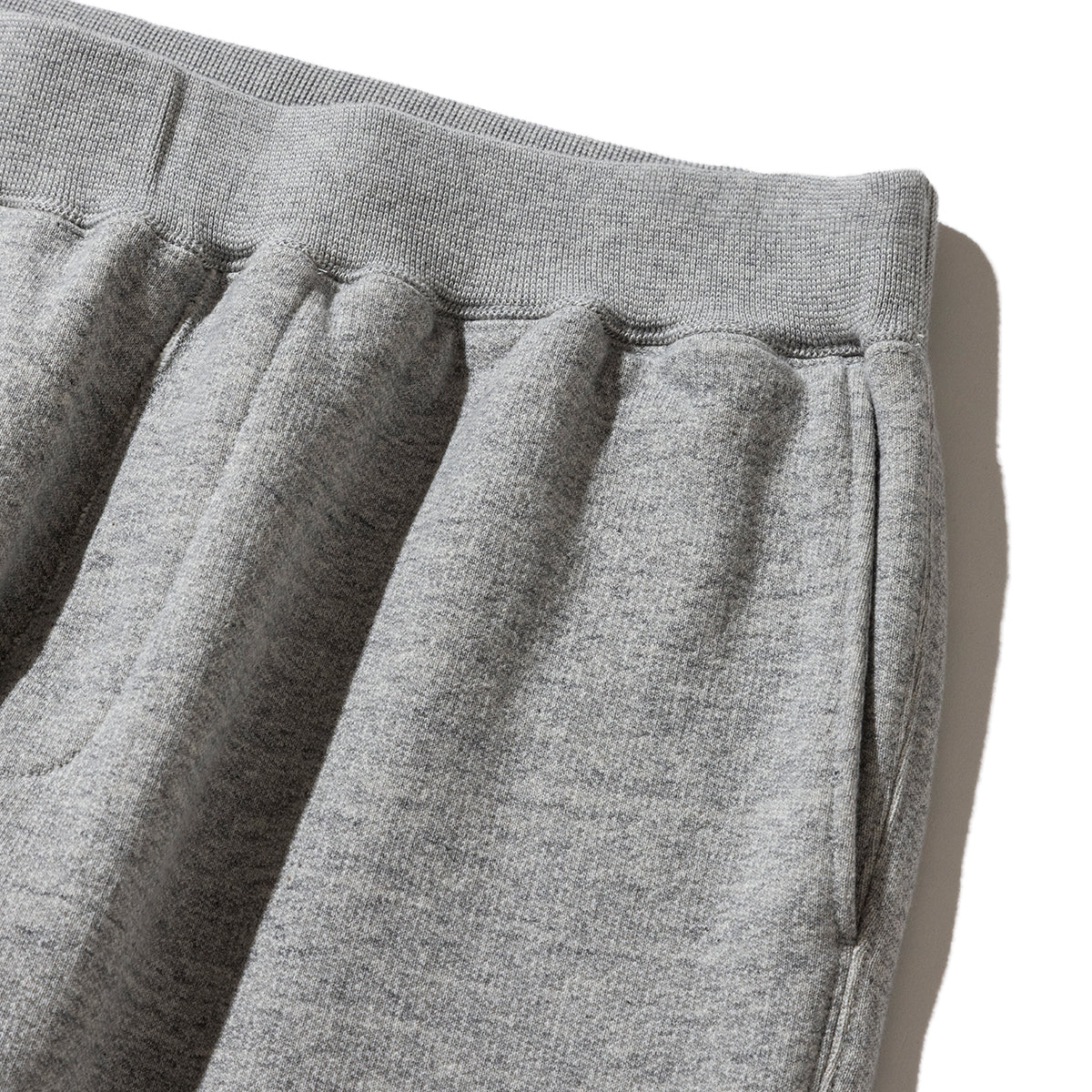 New Balance 1000 SERIES for Kinetics CLASSIC FRENCH TERRY PANTS ニューバランス 1000 シリーズ for キネティクス クラシック フレンチテリー パンツ AMP55747【メンズ パンツ ヘビーウェイト 裏毛 スウェット 販路限定 25FW】