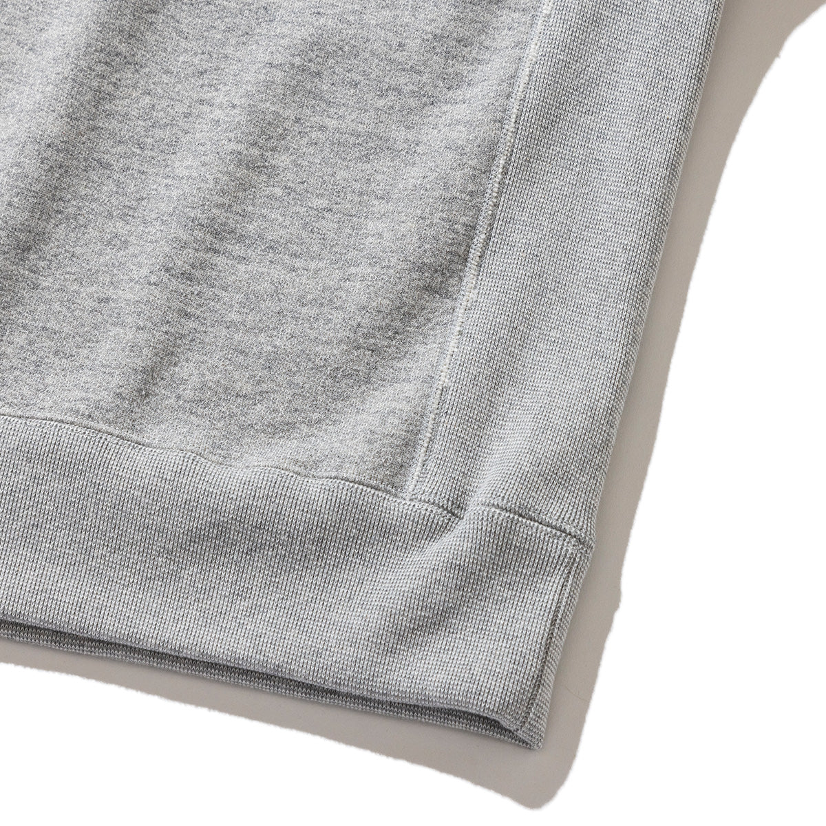 New Balance 1000 SERIES for Kinetics CLASSIC FRENCH TERRY CREW ニューバランス 1000 シリーズ for キネティクス クラシック フレンチテリー クルー AMT55745【メンズ クルーネック ヘビーウェイト 裏毛 スウェット 販路限定 25FW】