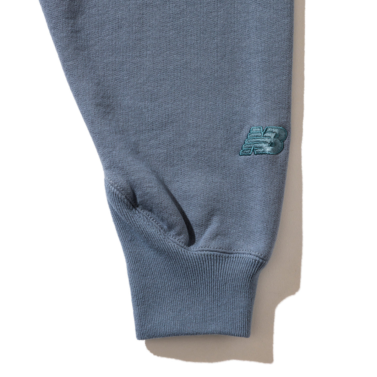 New Balance 1000 SERIES for Kinetics CLASSIC FRENCH TERRY CREW ニューバランス 1000 シリーズ for キネティクス クラシック フレンチテリー クルー AMT55745【メンズ クルーネック ヘビーウェイト 裏毛 スウェット 販路限定 25FW】