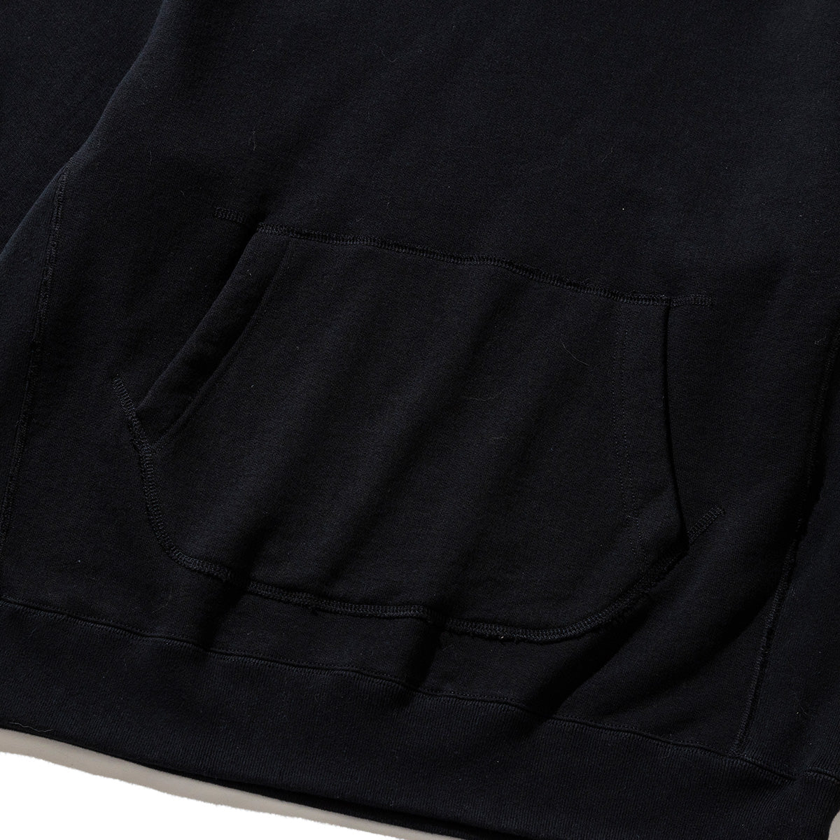 New Balance 1000 SERIES for Kinetics CLASSIC FRENCH TERRY HOODIE ニューバランス 1000 シリーズ for キネティクス クラシック フレンチテリー フーディー AMT55746【メンズ パーカー ヘビーウェイト 裏毛 スウェット 販路限定 25FW】