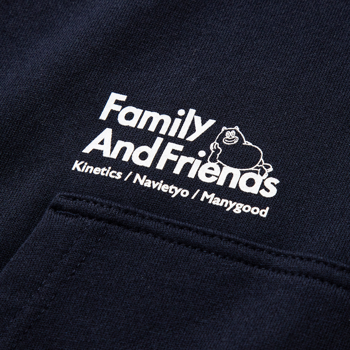 NAVIETOKYO Kinetics x NAVIETOKYO x MANY GOOD F&F Hoodie ネイビートーキョー ファミリー&フレンズ フーディ NVTK-MNGD-04【メンズ パーカー プルオーバー ロゴ グラフィック コラボ 25FW】