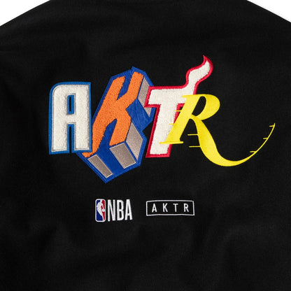 AKTR NBAxAKTR VARSITY JACKET アクター NBAxAKTR バーシティジャケット 225-055010【メンズ スタジャン ジャケット 牛革 メルトン 裏地 刺繍 25FW】