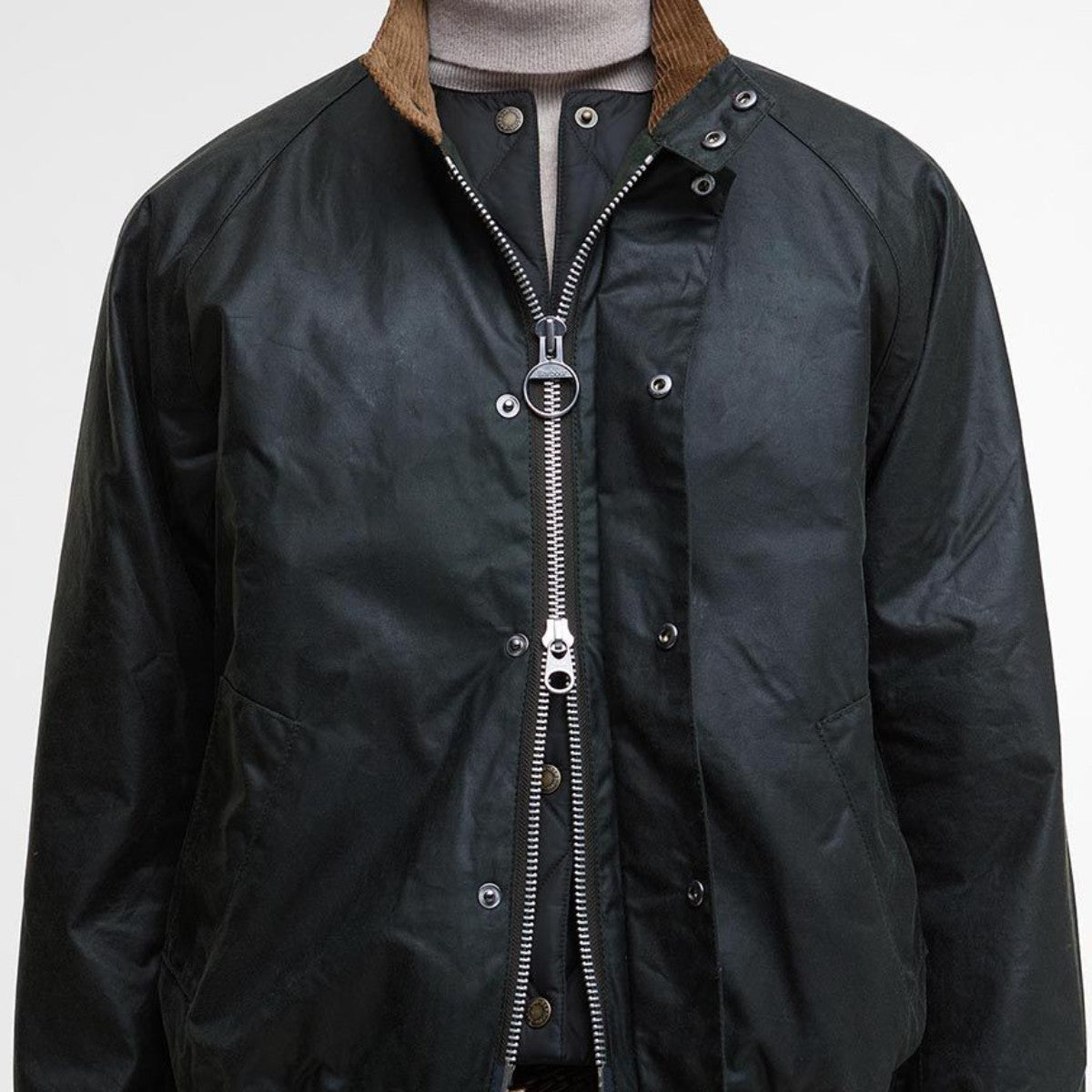 金金具/24AW/未使用近】バブアー　アラーストン　ワックスJKT UK8　黒 セール】Barbour/バブアー 【販路限定】MODIFIED TRANSPORT WAX JACKET