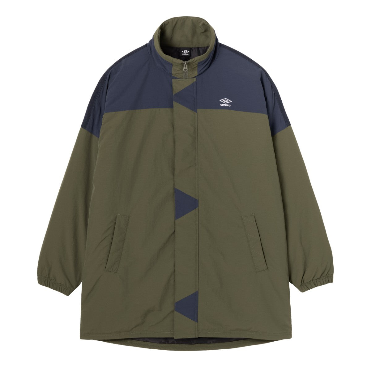UMBRO [AWAY DAYS] Nylon Woven Half Coat アンブロ アウェイデイズ ナイロンウーブンハーフコート UF5FWB41M【メンズ アウター トレーニング 快適 防風 はっ水 保温 サッカー 25FW】