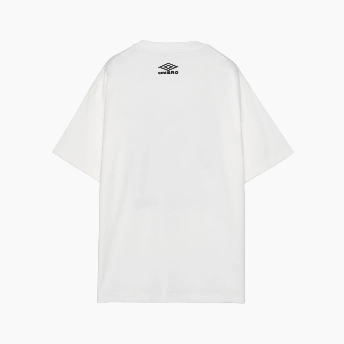 UMBRO HOUSE Graphic T-Shirt [Kosuke Kawamura×Umbro] アンブロハウス グラフィックTシャツ [河村康輔×アンブロ] UM2502KK-CS03【メンズ Tシャツ 半袖 綿100% コラボ 天竺生地 25FW】