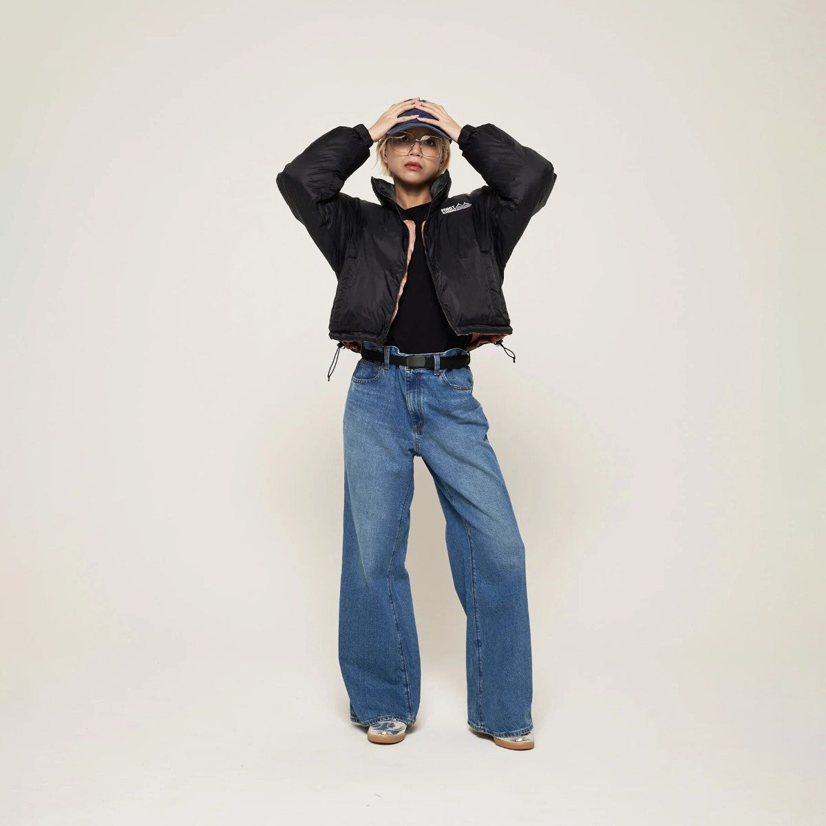 FIRST DOWN SHORT BUBBLE DOWN JKT ファーストダウン ショート バブルダウンジャケット F942006【レディース ショートダウン リバーシブル サテン 保温性 軽量 25FW】