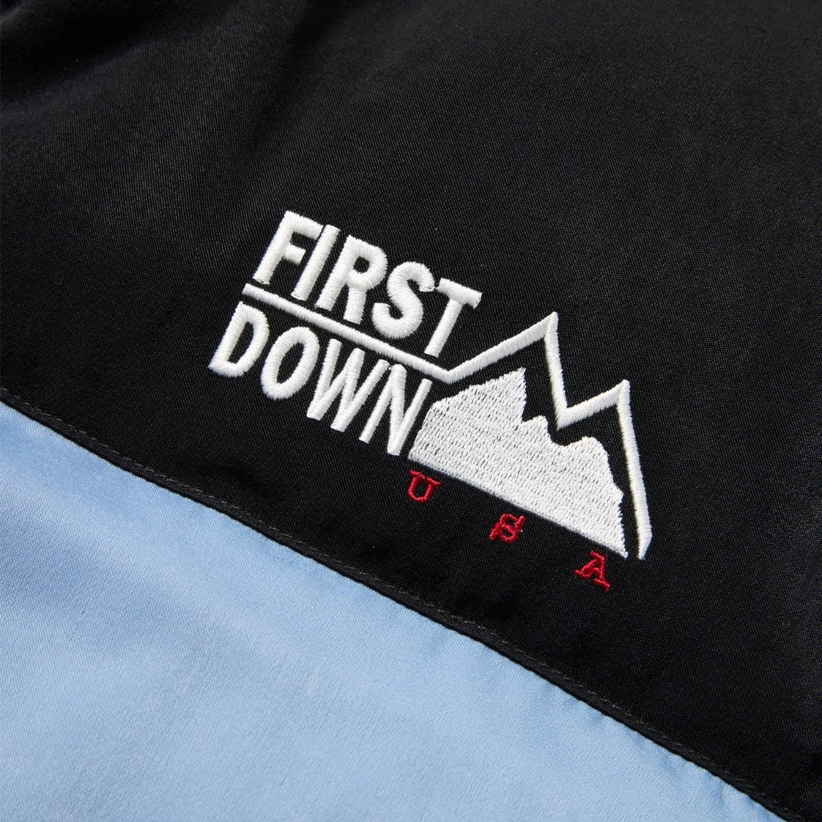 FIRST DOWN SHORT BUBBLE DOWN JKT ファーストダウン ショート バブルダウンジャケット F942006【レディース ショートダウン リバーシブル サテン 保温性 軽量 25FW】