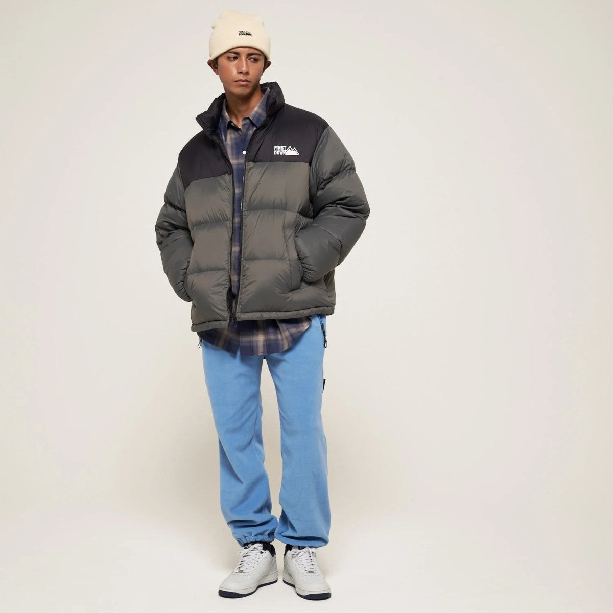 FIRST DOWN LIGHT BUBBLE DOWN JKT ファーストダウン ライトバブルダウンジャケット F942011【メンズ ダウンジャケット 軽量 保温 撥水 アウター 25FW】