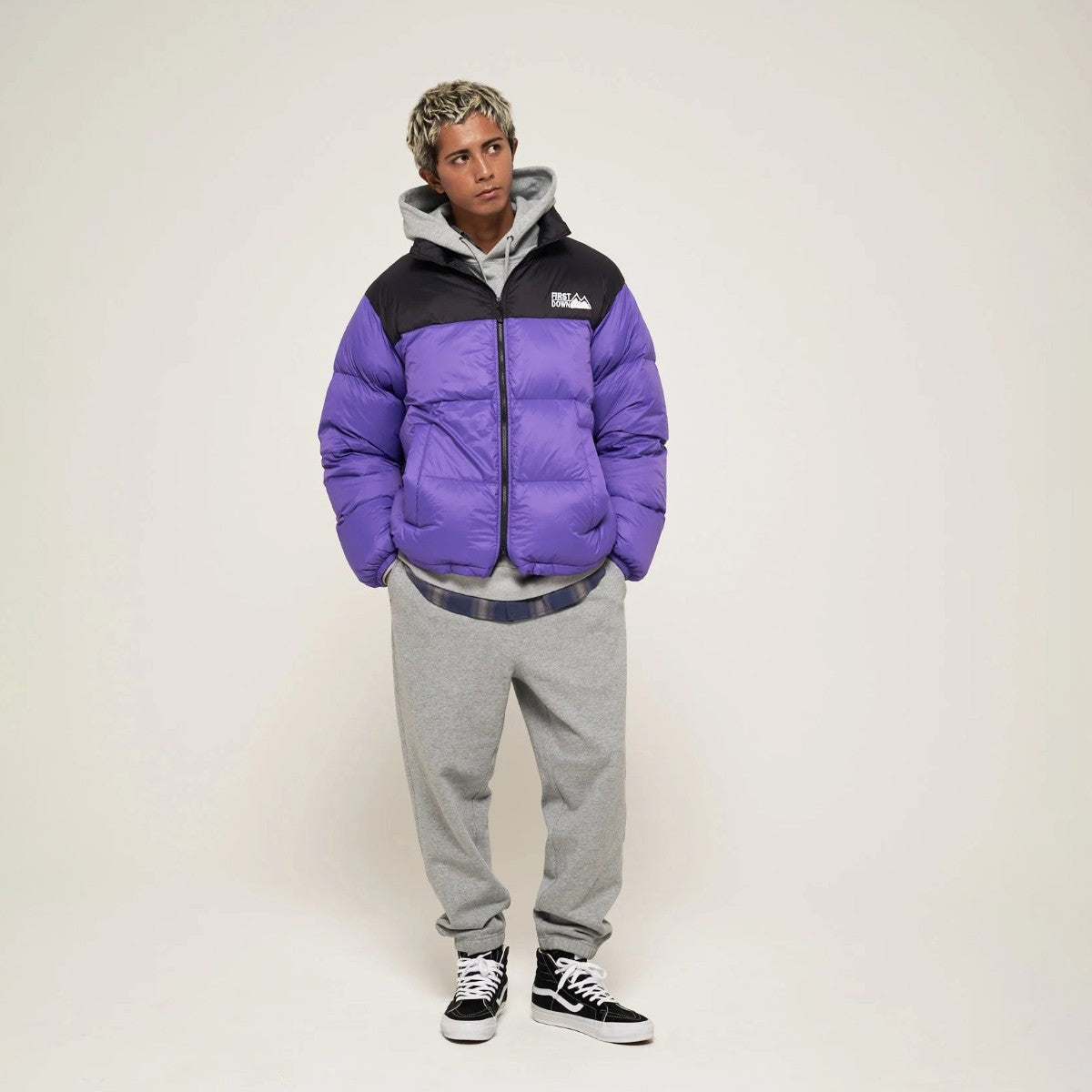 FIRST DOWN LIGHT BUBBLE DOWN JKT ファーストダウン ライトバブルダウンジャケット F942011【メンズ ダウンジャケット 軽量 保温 撥水 アウター 25FW】