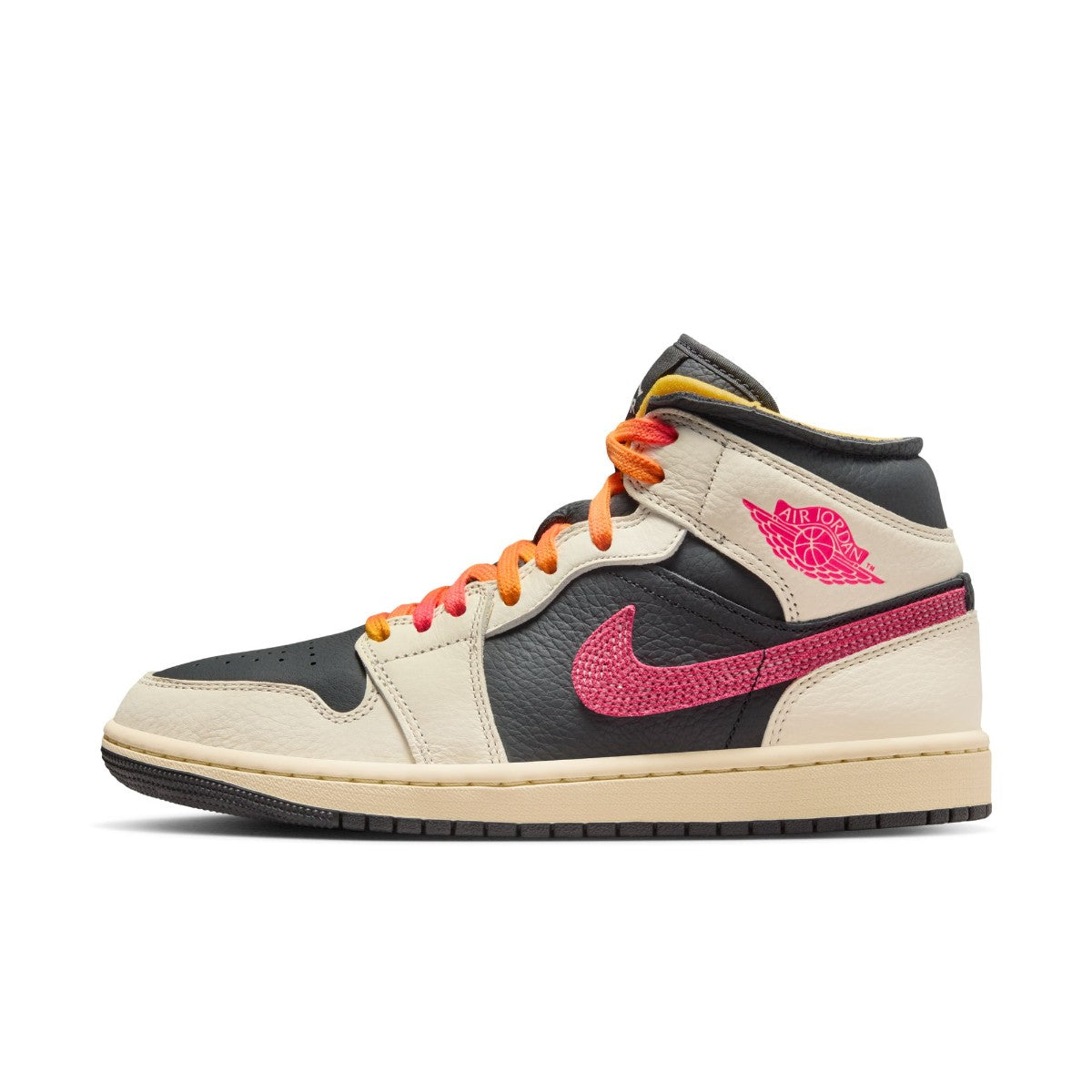JORDAN BRAND Air Jordan 1 Mid Se Edge ジョーダンブランド エアジョーダン 1 ミッド SE エッジ IB7007-107【レディース レザースニーカー クッション性 アウトソール 耐久性 26SS】