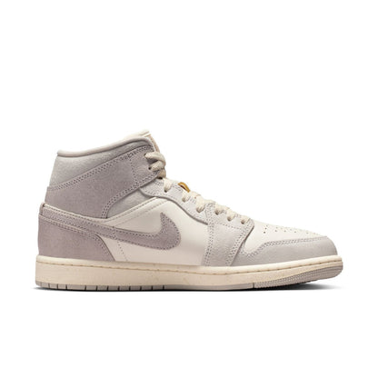 JORDAN BRAND Wmns Air Jordan 1 Mid Se ジョーダンブランド ウィメンズ エア ジョーダン 1 MID SE IB7010-001【レディース クッション性 耐久性 快適性 26SS】