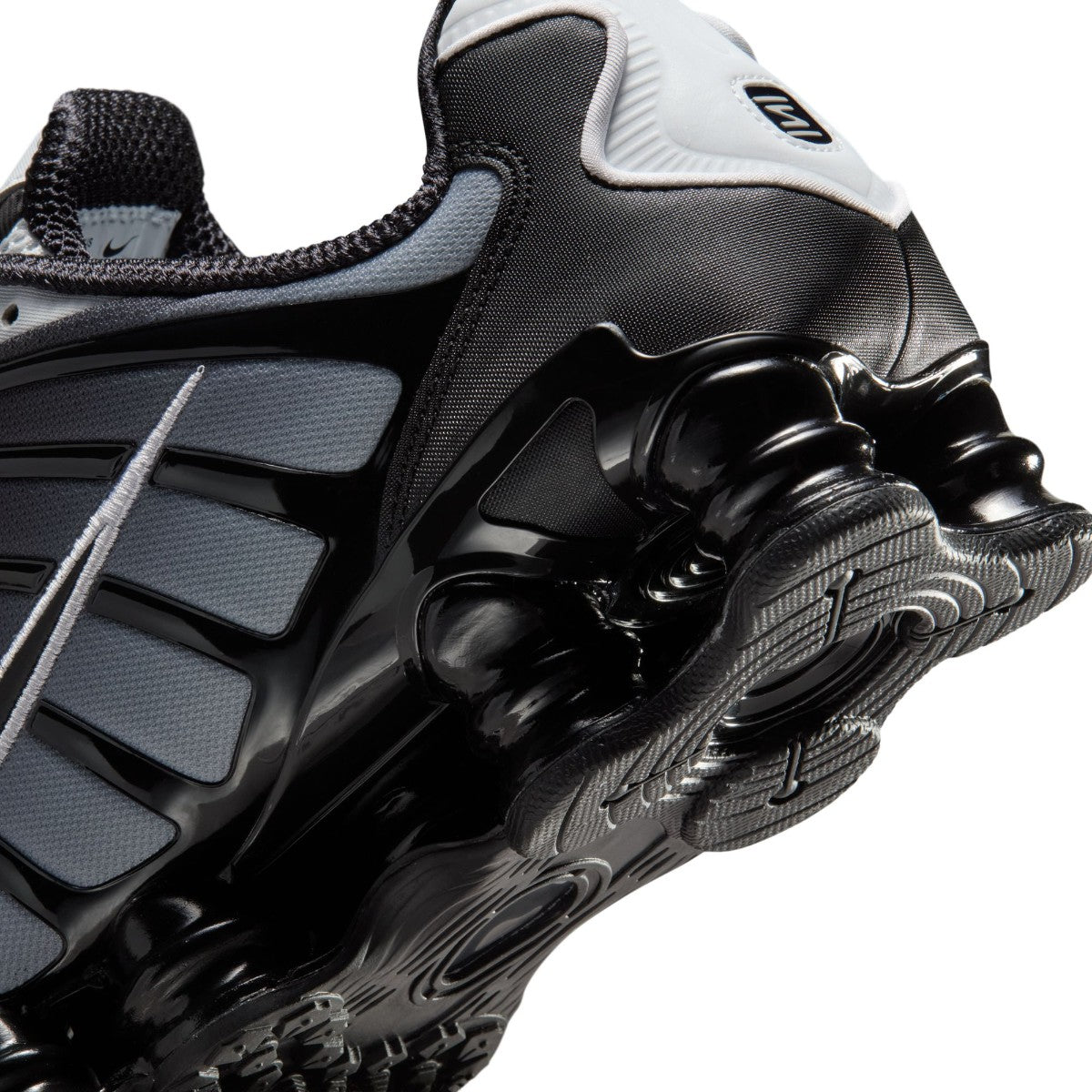 NIKE Shox TL AV3595-017 – Kinetics（キネティクス）｜OFFICIAL