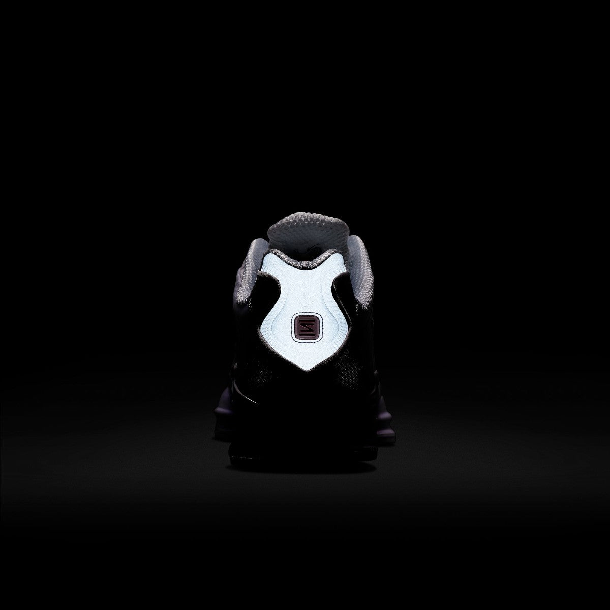 NIKE Shox TL ナイキ ショックス TL AV3595-100【メンズ スニーカー 高反発クッション ランニング メッシュ 衝撃吸収 トラクション性能 26SS】