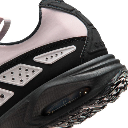 NIKE Air Max SNDR ナイキ ウィメンズ エア マックス SNDR FZ2068-003【レディース クッショニング 衝撃吸収 快適な履き心地 ラバーアウトソール 26SS】