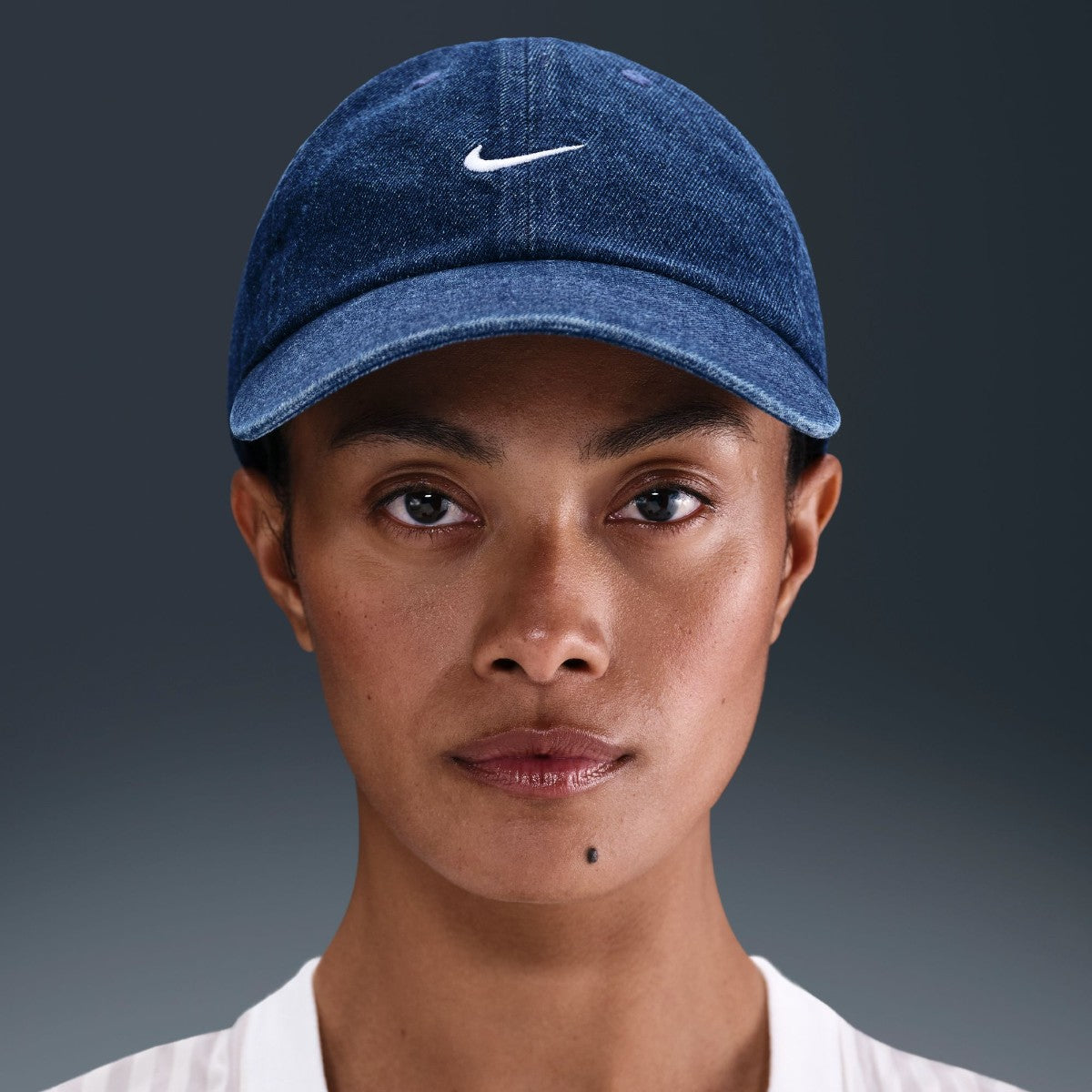 NIKE Unstructured Denim Cap ナイキ アンストラクチャード デニム キャップ HF0383【メンズ キャップ ウォッシュ加工 オーガニックコットン サステナブル 26SS】