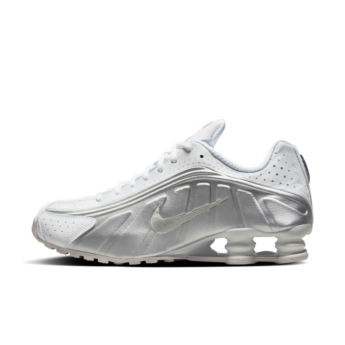 NIKE Shox R4 ナイキ ショックス R4 HQ1988-101【メンズ ハイテクスニーカー 反発力 クッションシステム 通気性 26SS】