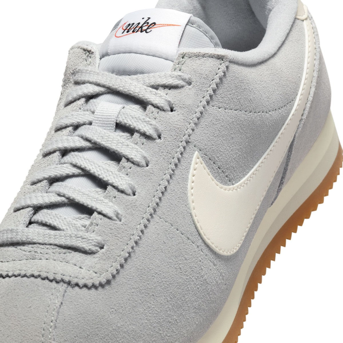 NIKE Cortez ナイキ ウィメンズ コルテッツ IB1857-002【レディース クッショニング 耐久性 安定感 トラクション 快適な履き心地 26SS】