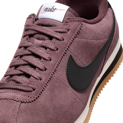 NIKE Cortez ナイキ ウィメンズ コルテッツ IB1857-500【レディース クッショニング 耐久性 安定感 トラクション 快適な履き心地 26SS】